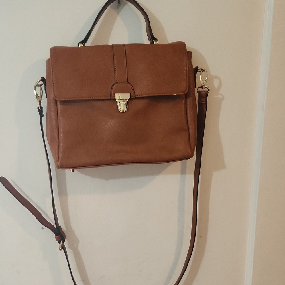 Elegant Brown Leather Handbag